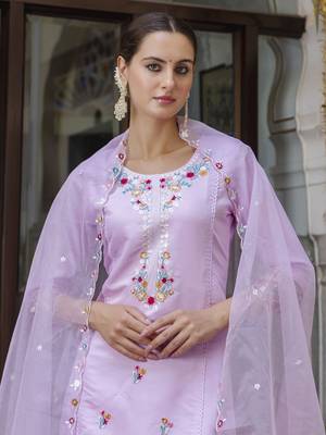 Vredevogel  women   s viscose roman silk embroidery straight kurta pant with dupatta set 3