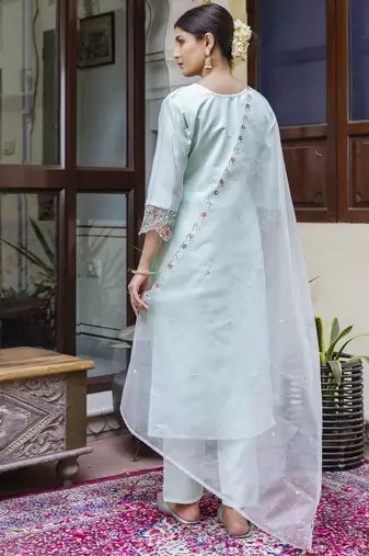 Vredevogel  women   s viscose roman silk embroidery straight kurta pant with dupatta set