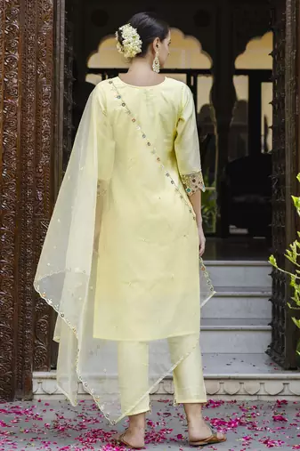 Vredevogel  women   s viscose roman silk embroidery straight kurta pant with dupatta set