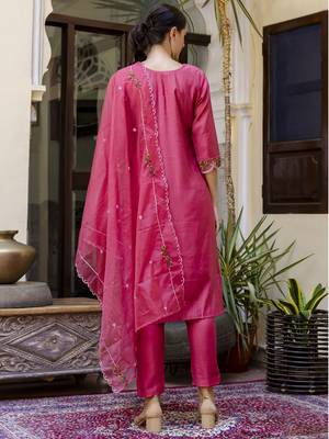 Vredevogel  women   s viscose roman silk embroidery straight kurta pant with dupatta set 2