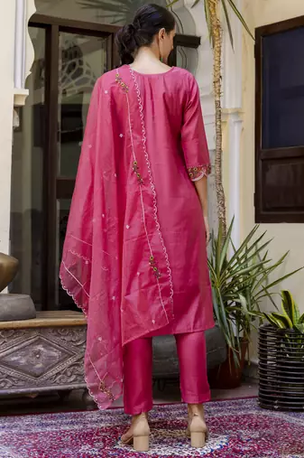Vredevogel  women   s viscose roman silk embroidery straight kurta pant with dupatta set