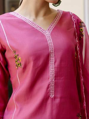 Vredevogel  women   s viscose roman silk embroidery straight kurta pant with dupatta set 3