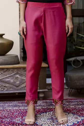 Vredevogel  women   s viscose roman silk embroidery straight kurta pant with dupatta set