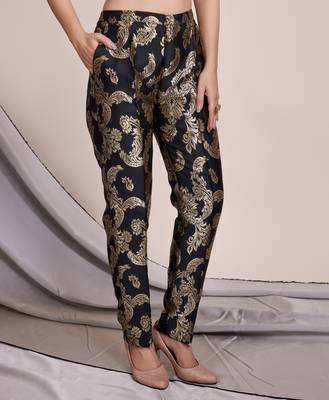  black jacquard ethnic motifs brocade woven design festive & party co-ord set 5