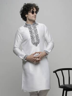 Maahi fabs white colour cotton blend thread embriodered work design ethnic kurta for men 2