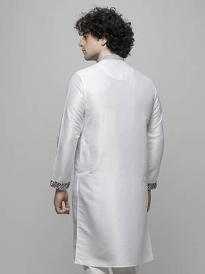 Maahi fabs white colour cotton blend thread embriodered work design ethnic kurta for men 3