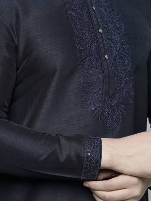 blue colour cotton blend thread embriodered work design ethnic kurta for men 3