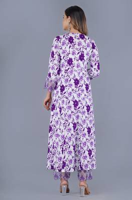 Lavender Viscose Rayon Printed Kurta Pant With Dupatta 3