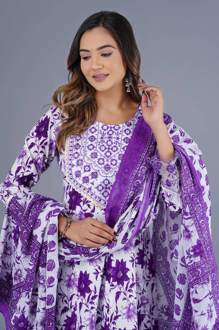 Lavender Viscose Rayon Printed Kurta Pant With Dupatta