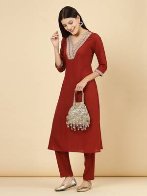 droop gold & silver palmette embellished suede potli 3