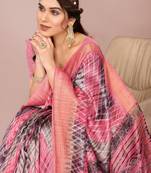 Coral Pink Art Silk Shibori Print/Laheriya Print Golden Zari Border Saree With Unstitched Blouse Piece