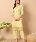 Yellow colour beautifully printed smart kurta set for girlie party looks