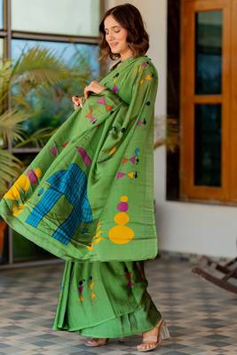 Green chiffon warli print saree with unstitched blouse piece 4