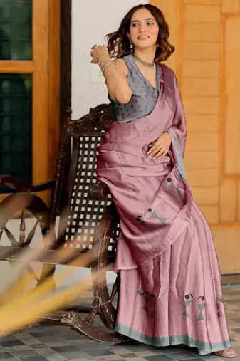 Dusty pink chiffon warli print saree with unstitched blouse piece