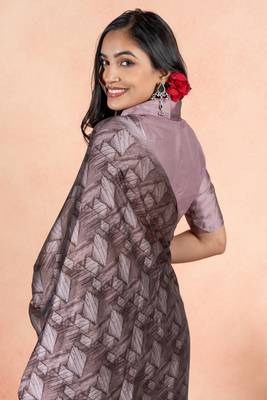 Dusty Wine Chiffon Geometric Print Plain Saree With Unstitched Blouse Piece 5