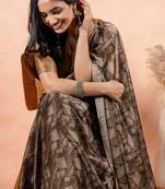 Brown Chiffon Geometric Print Plain Saree With Unstitched Blouse Piece