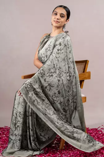Light Grey Chiffon Floral Print Saree With Unstitched Blouse Piece