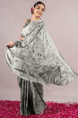 Light Grey Chiffon Floral Print Saree With Unstitched Blouse Piece 4