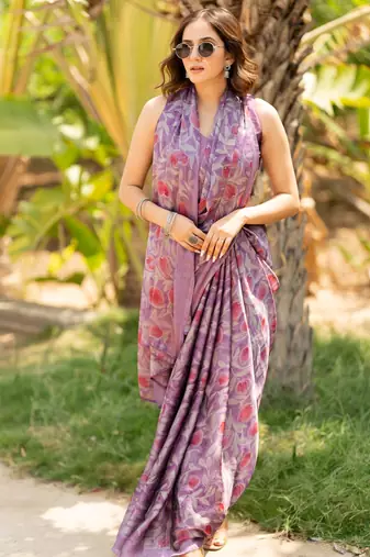 Dusty Wine Chiffon Floral Print Plain Saree With Unstitched Blouse Piece