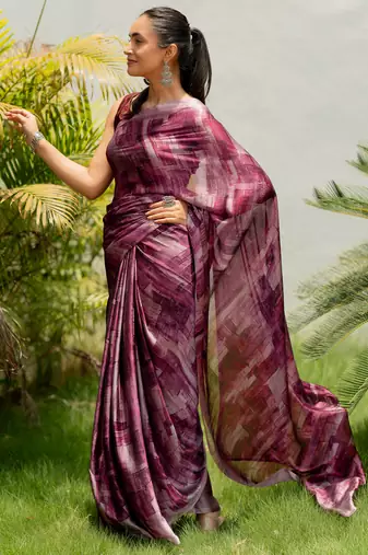 Maroon Chiffon Floral Print Plain Saree With Unstitched Blouse Piece