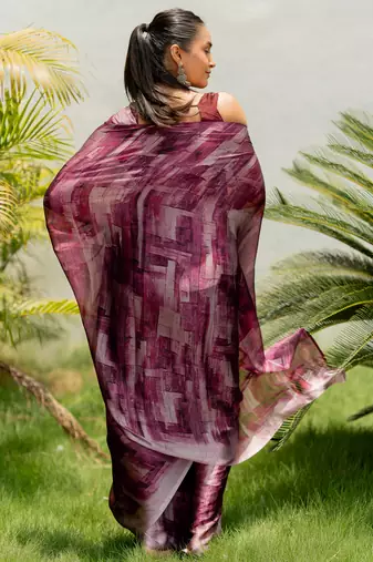Maroon Chiffon Floral Print Plain Saree With Unstitched Blouse Piece