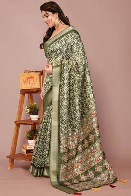 Mehandi Green Silk Blend Patola Print Golden Zari Border Saree With Unstitched Blouse Piece 4