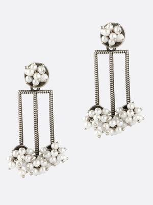 Women silver plated pearl drop earrings 3