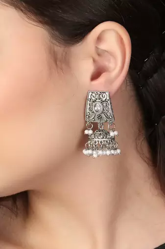Oxidised silver-plated pearl-tessel dome shaped jhumki