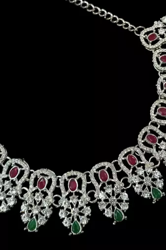 Neacklesh  set moti  kundan