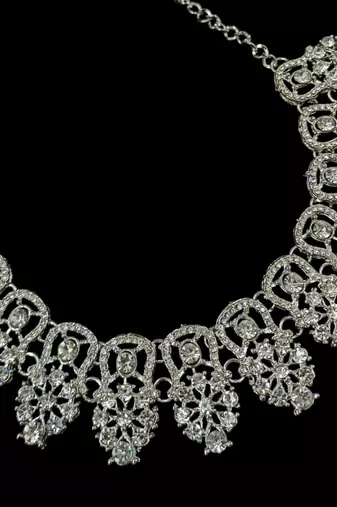 Neacklesh  set moti  kundan