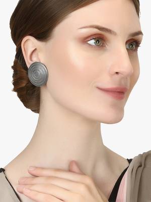 Silver-plated circular studs 5