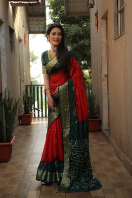 Women Green Bandhani Design And Bandhej Silk For Zari Weaving Rich Pallu Saree With Blouse For Women 3