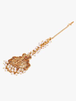 Women gold-plated stone-studded pearl-beaded maangtikka 4