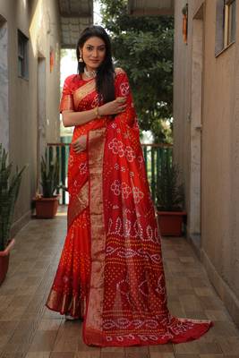 Women Maroon Bandhani Design And Bandhej Silk For Zari Weaving Rich Pallu Saree With Blouse For Women 1