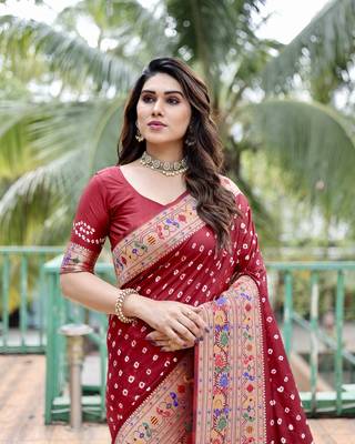 Women Red Bandehj Silk  And  Bandhani Type For Zari Weaving Rich Pallu Saree With Blouse For Women 2