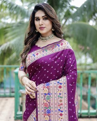 Women Purple Bandehj Silk  And  Bandhani Type For Zari Weaving Rich Pallu Saree With Blouse For Women 5