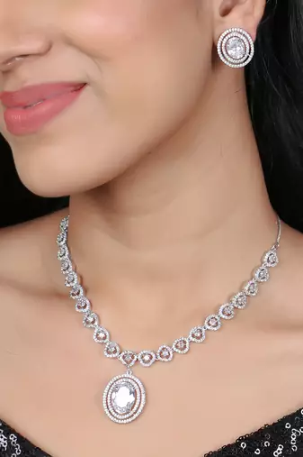 Women rhodium-plated ad stone-studded jewellery set
