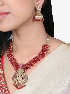 Women gold plated pearl beaded traditional temple necklace and earrings 2