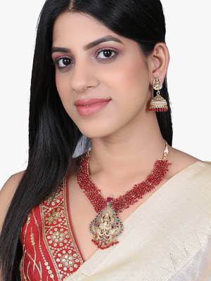 Women gold plated pearl beaded traditional temple necklace and earrings 5
