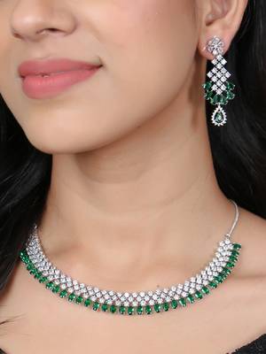 Women rhodium-plated ad stone-studded green jewellery set 2
