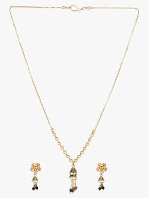 Gold-plated with white pearls golden bedded minimal necklace 3