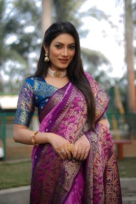 Women Pink Kanjivaram Bandhej Silk And Zari Weaving Border With Rich Pallu Saree With Blouse For Women 2