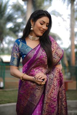 Women Pink Kanjivaram Bandhej Silk And Zari Weaving Border With Rich Pallu Saree With Blouse For Women 4