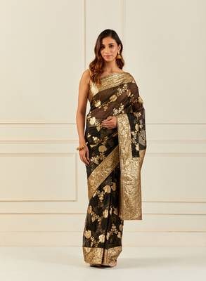 Ethnic Motifs Woven Design Zari Organza Banarasi Saree 1