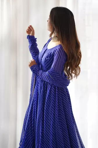 Fox Georgette Laheriya Print Fabric Fully Flair Anarkali Kurti, Dupatta And Pent