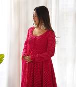 Fox Georgette Laheriya Print Fabric Fully Flair Anarkali Kurti, Dupatta And Pent