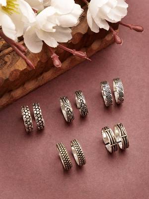 women pair of 5 silver-plated  german silver  toe rings 1