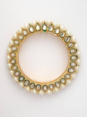 women set of 2 gold-plated kundan-studded & pearls-beaded bangles 3