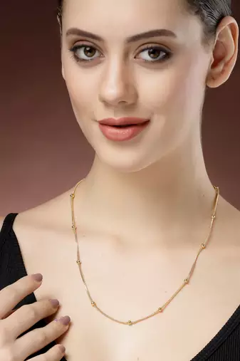 women gold-plated minimal chain