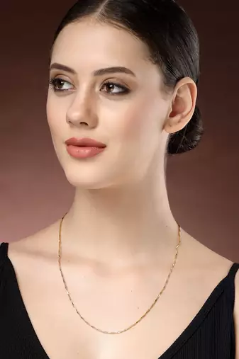 women gold-plated minimal chain